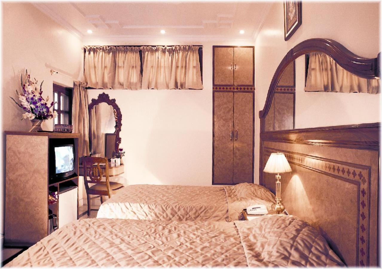 Bajaj Indian Home Stay New Delhi Exterior photo