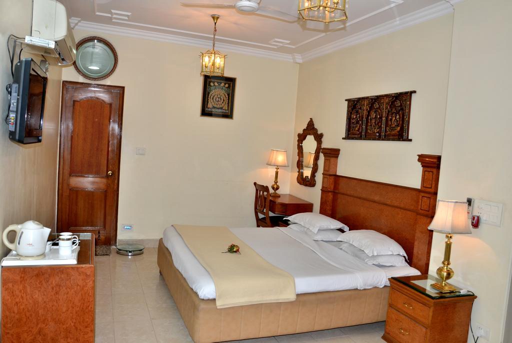 Bajaj Indian Home Stay New Delhi Room photo