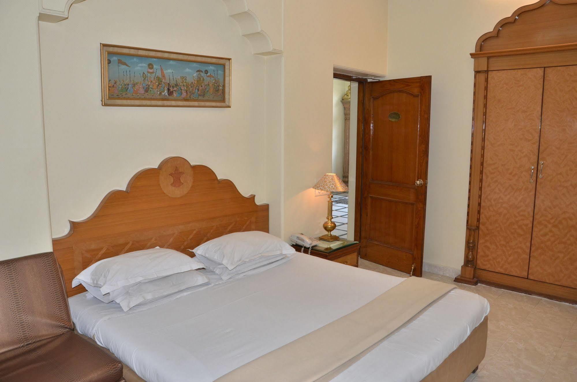 Bajaj Indian Home Stay New Delhi Exterior photo